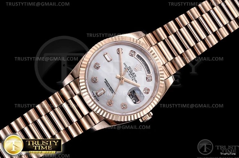 1119 RDD0223A – DayDate 36mm Packable 702